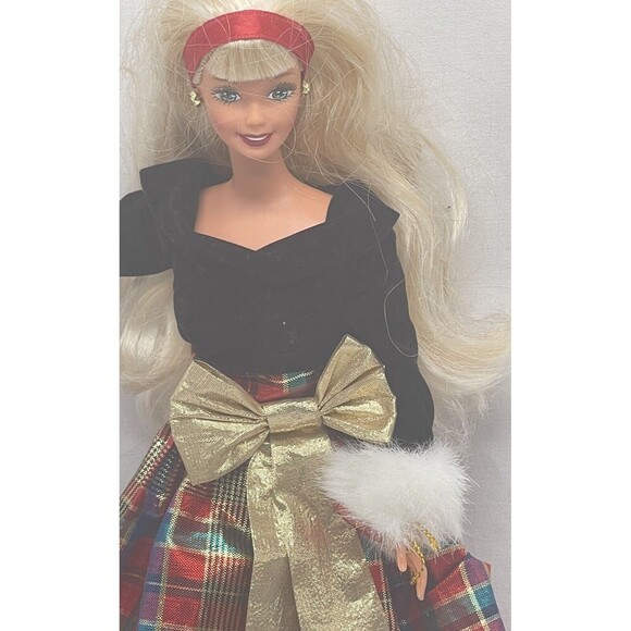 Mattel Holiday 1976 Barbie in Black Velor With Plaid Dress Missing Shoes - Picture 14 of 16